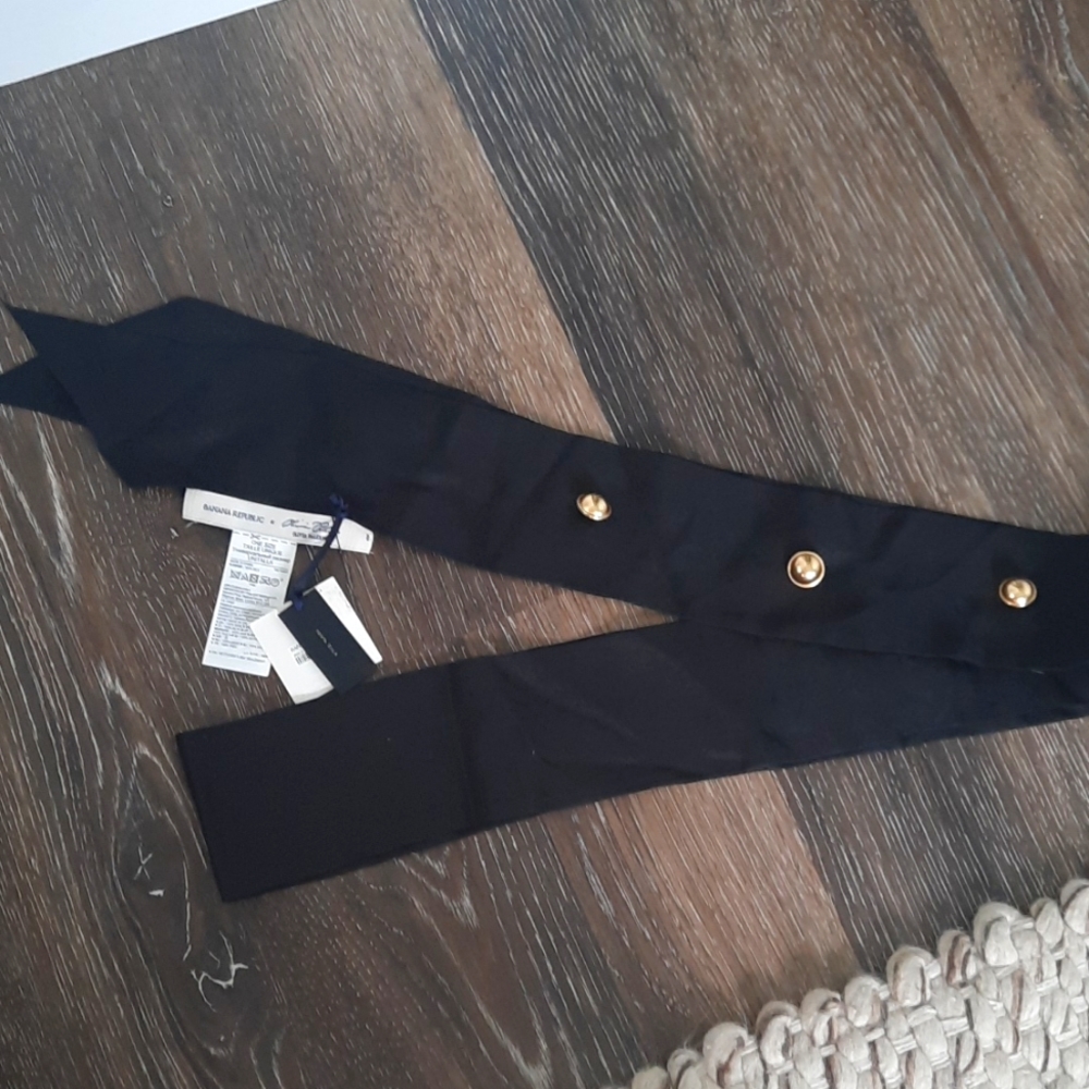 Banana republic silk neck scarf with gold buttons